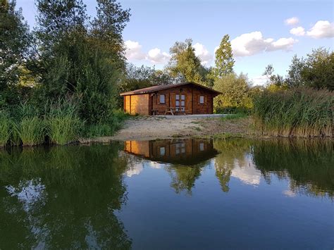 Profitez d'un séjour de pêche unique dans nos chalets privés